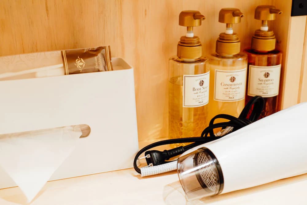 Bathroom amenities