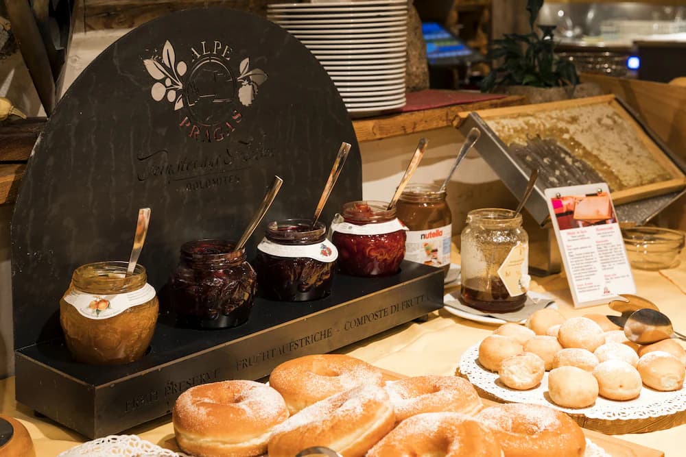 Breakfast buffet