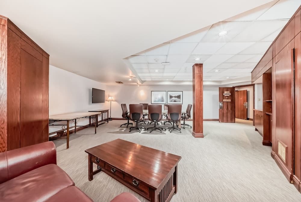 Meeting facility