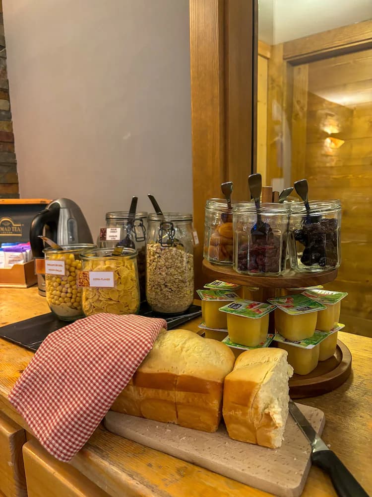 Breakfast buffet
