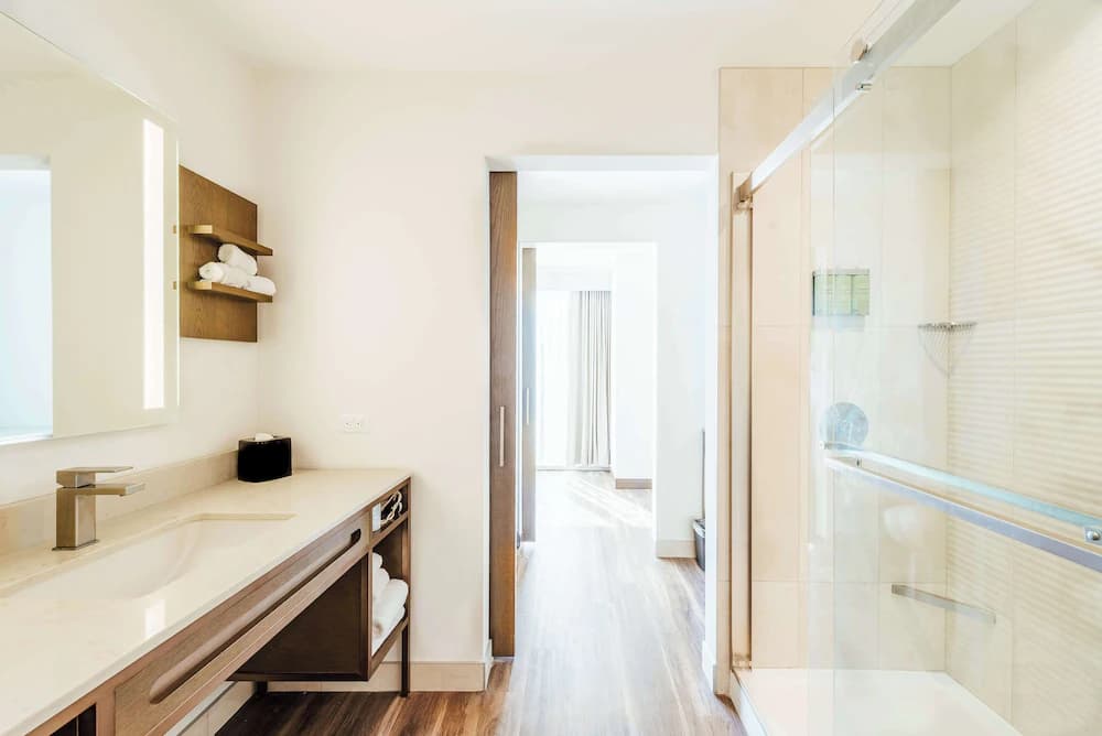 Bathroom shower