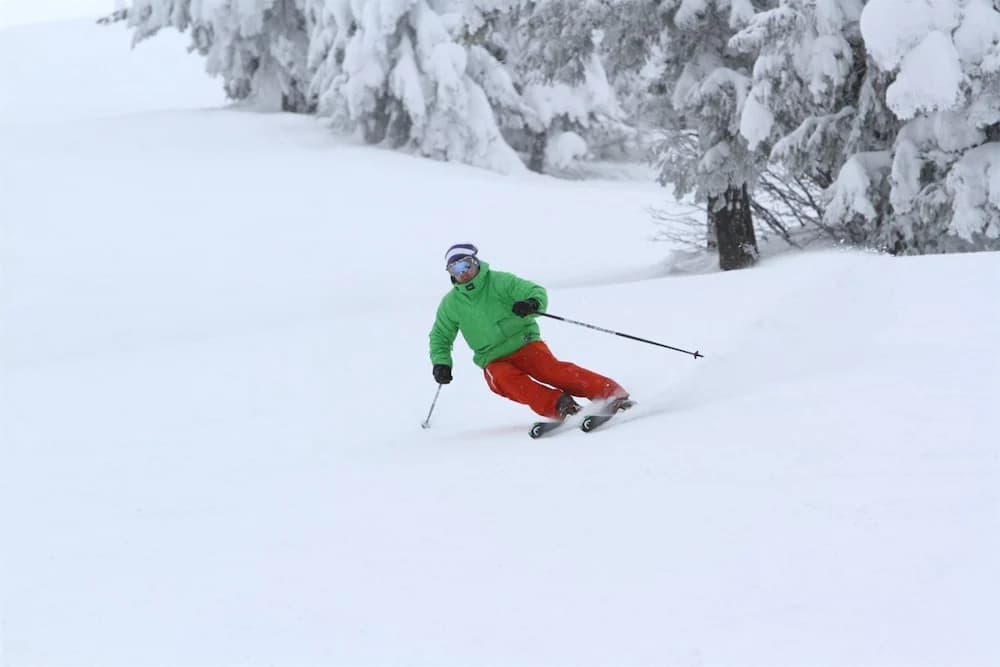 Snow and ski sports