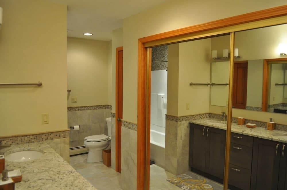 Bathroom sink