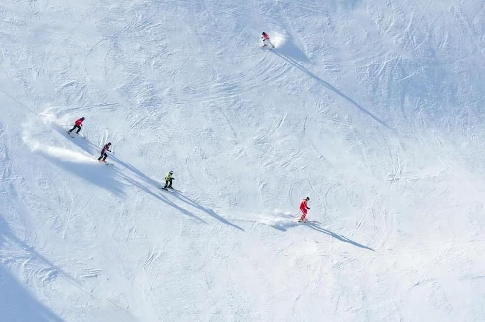 Snow and ski sports