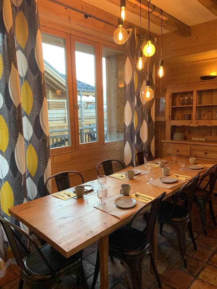 Breakfast area