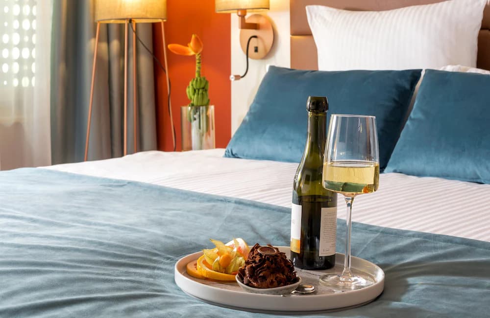 Room service - dining
