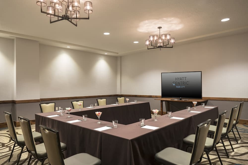 Meeting facility