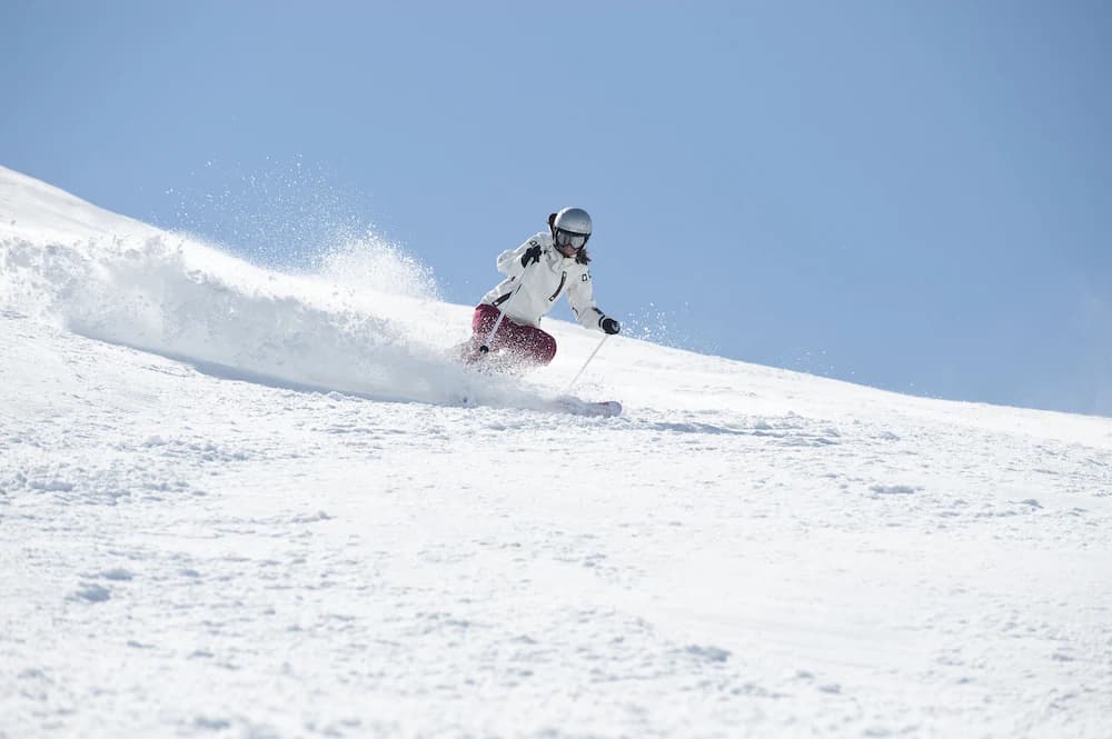 Snow and ski sports