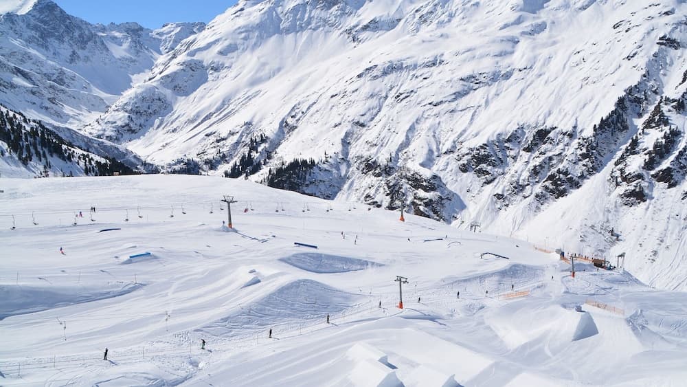 Skiing