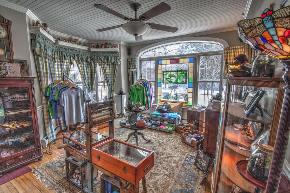 Gift shop
