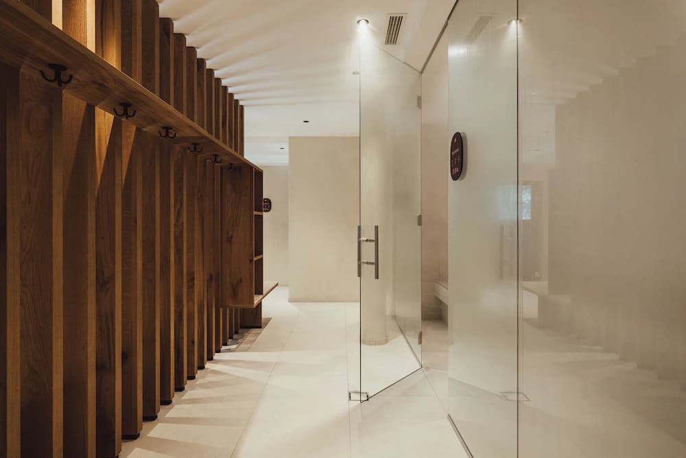 Steam room