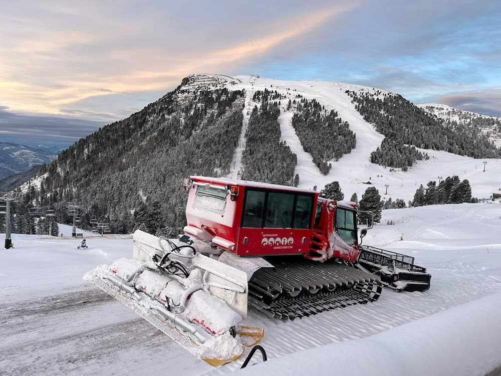 Snow and ski sports