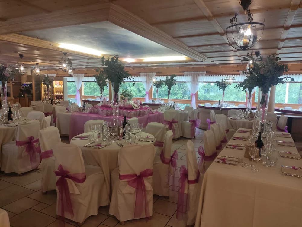 Banquet hall