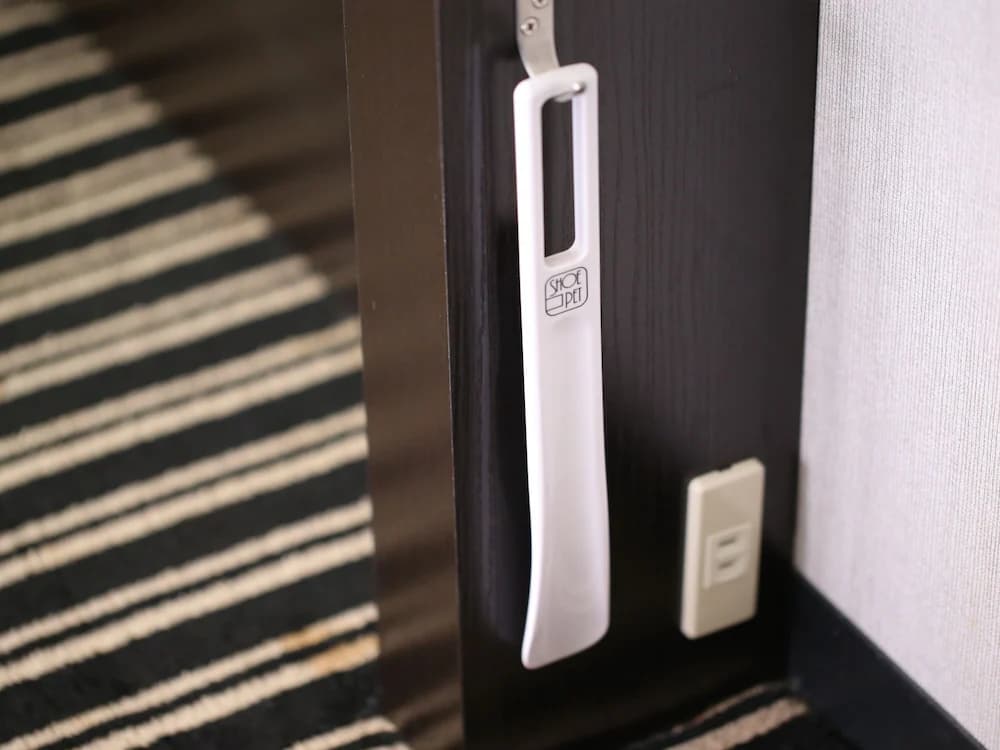 Room amenity