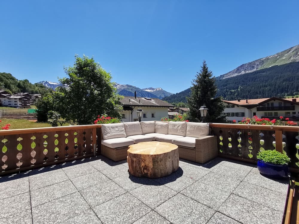 Sundeck