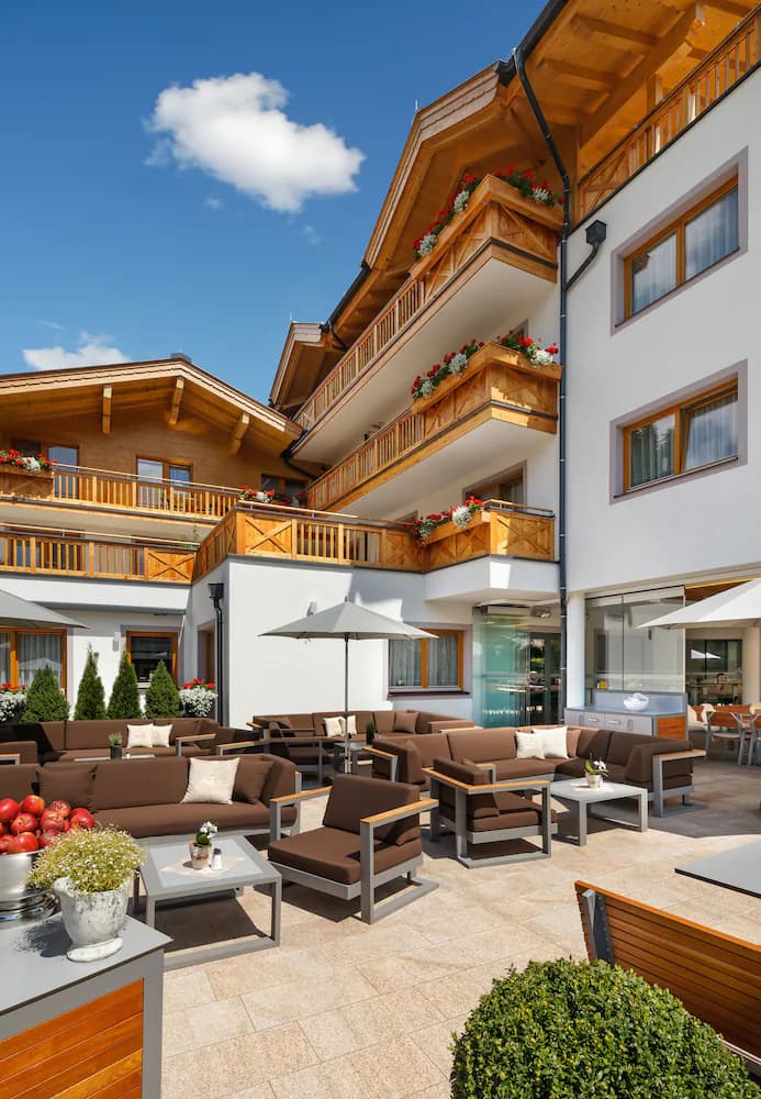 Sundeck