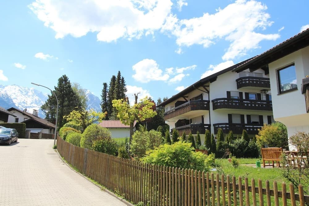 Primary image