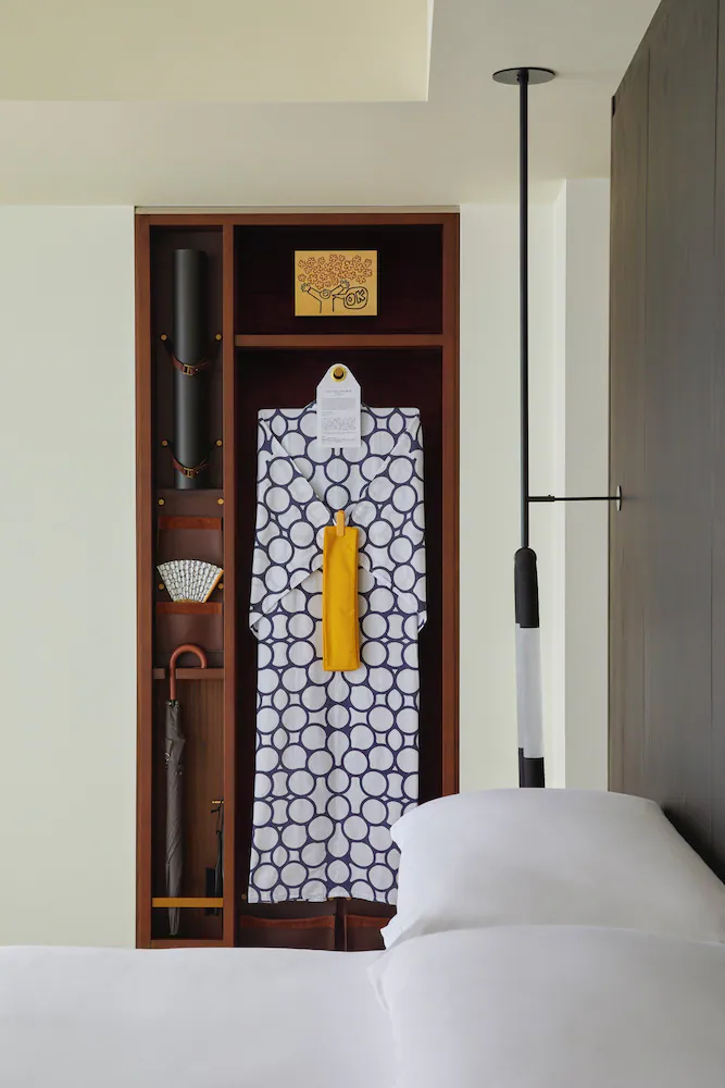 Room amenity