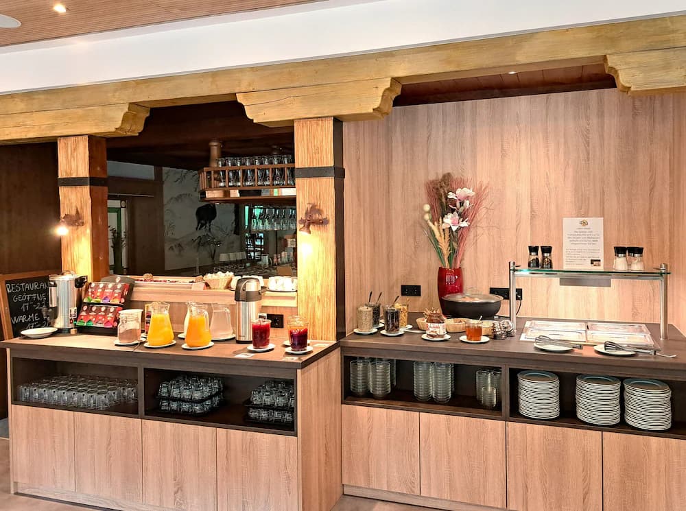 Breakfast buffet