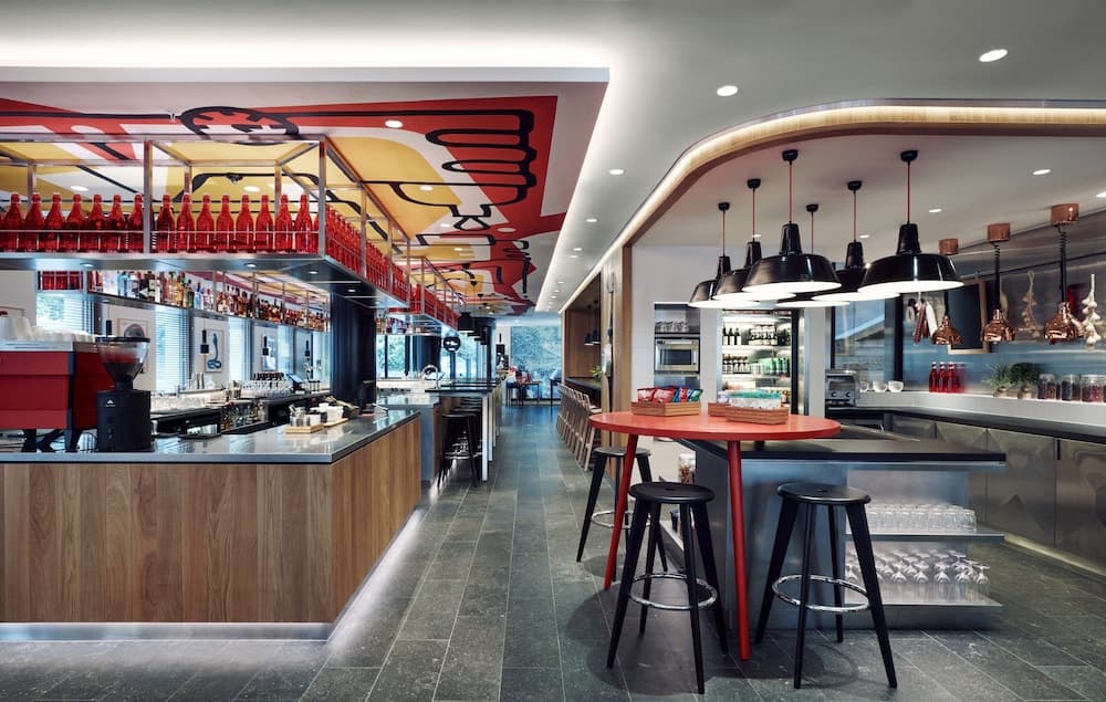 Breakfast area