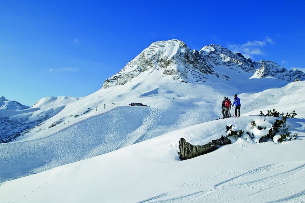 Snow and ski sports