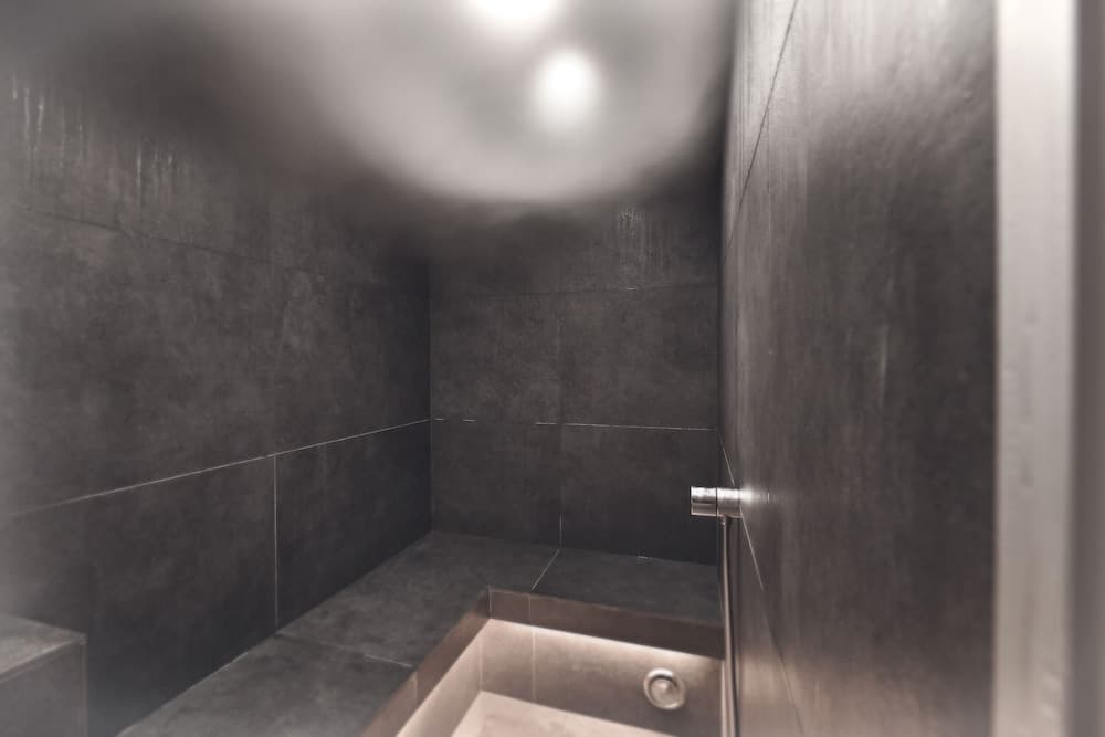 Steam room