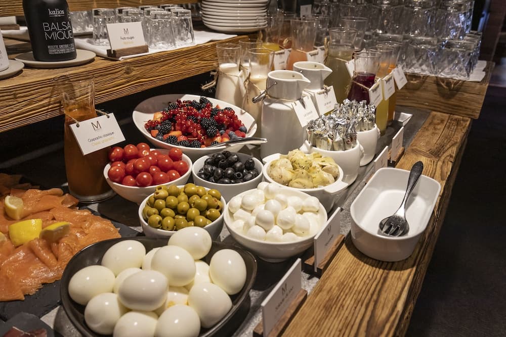 Breakfast buffet