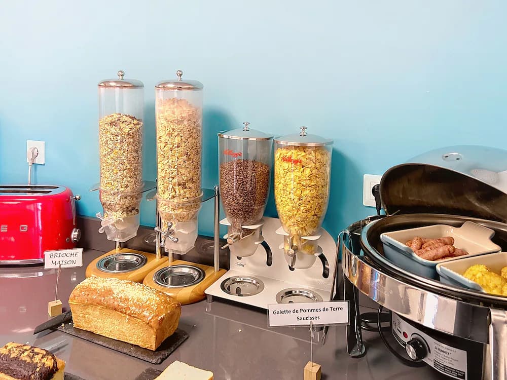Breakfast buffet