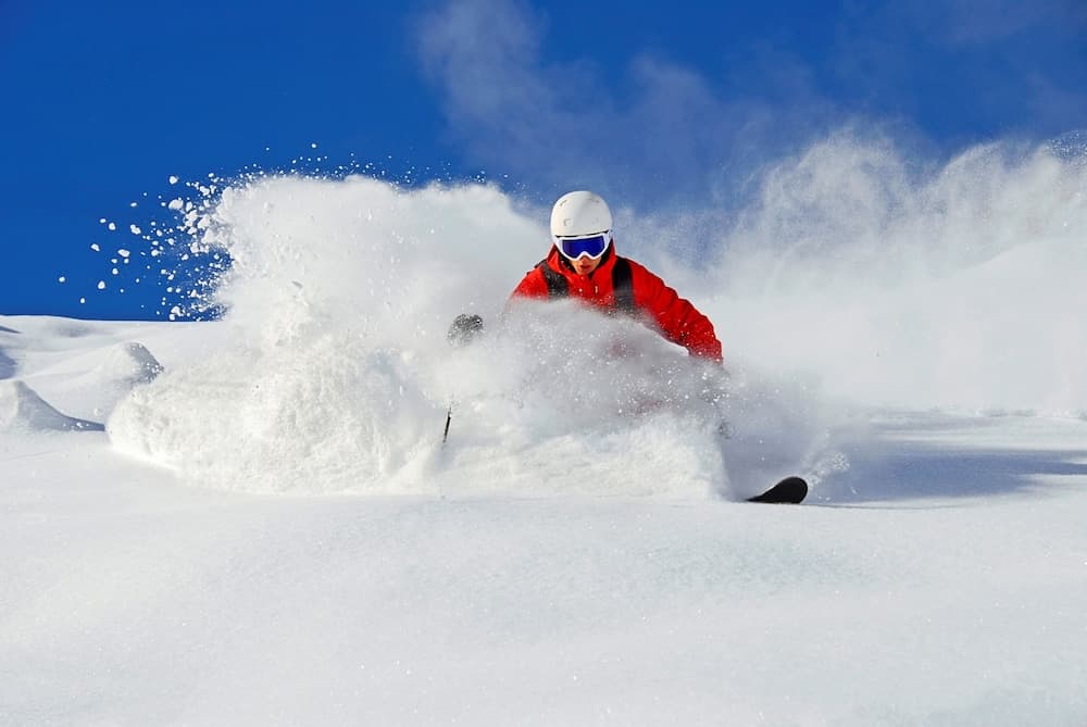 Snow and ski sports
