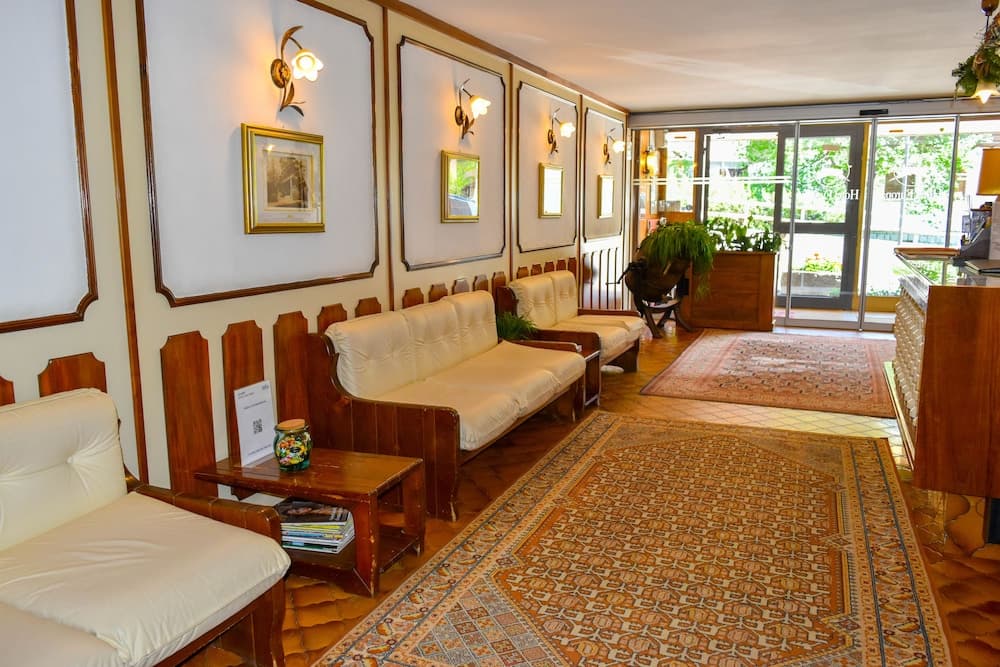Reception hall