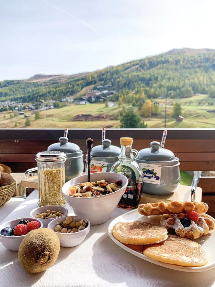 Room service - dining