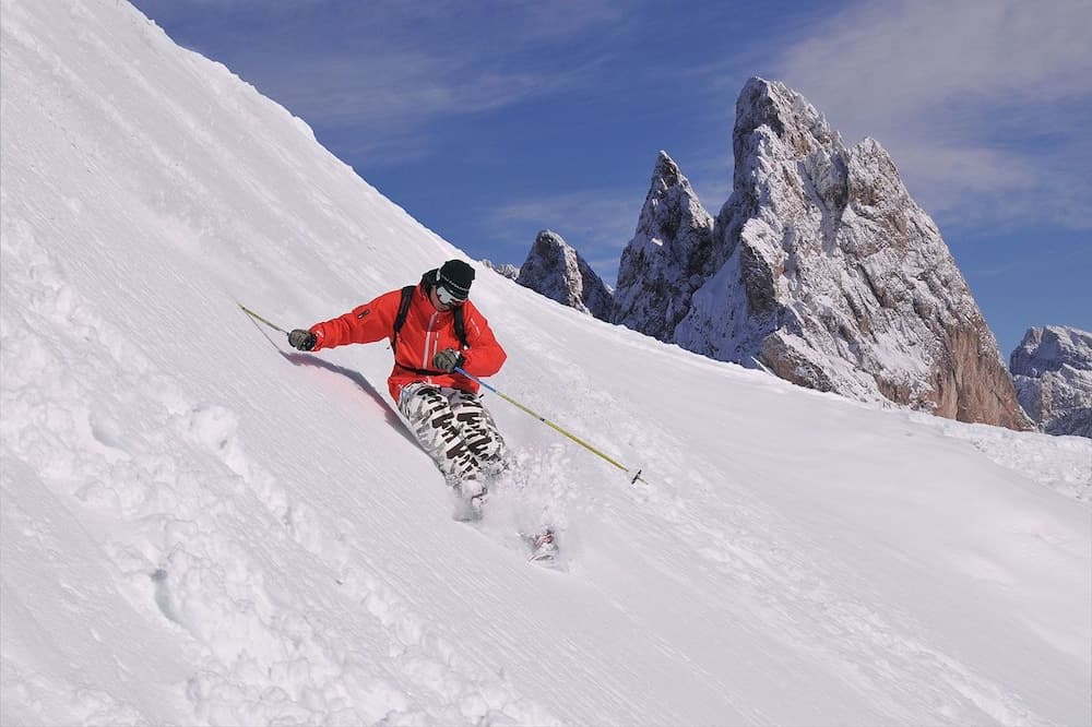 Skiing