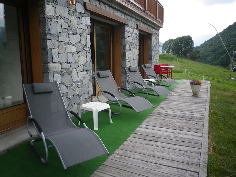 Sundeck