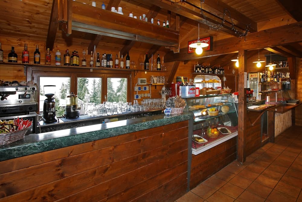Coffee shop