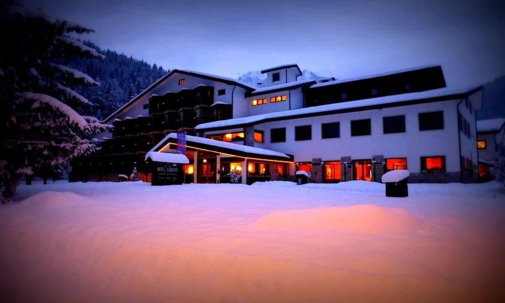 Front of property - evening/night