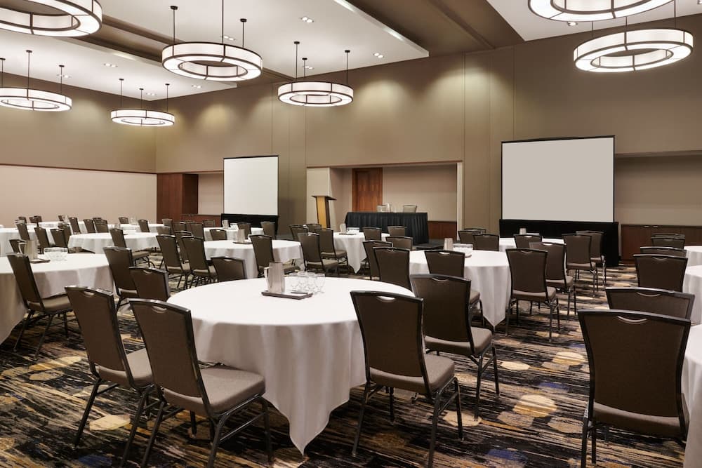 Meeting facility