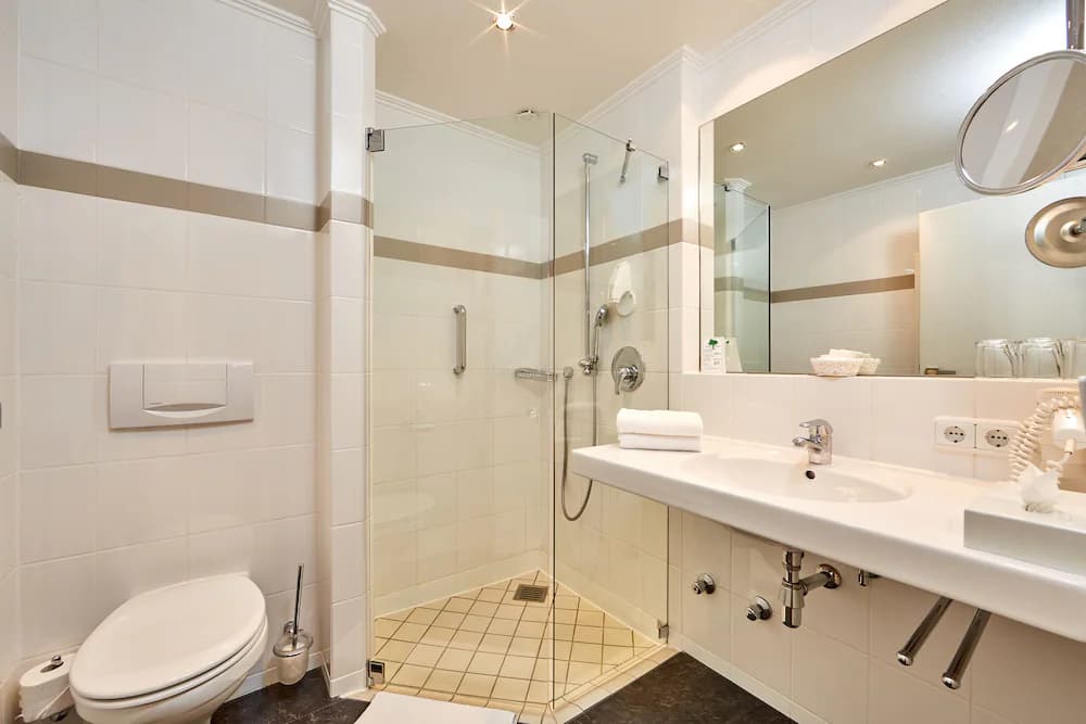 Bathroom shower