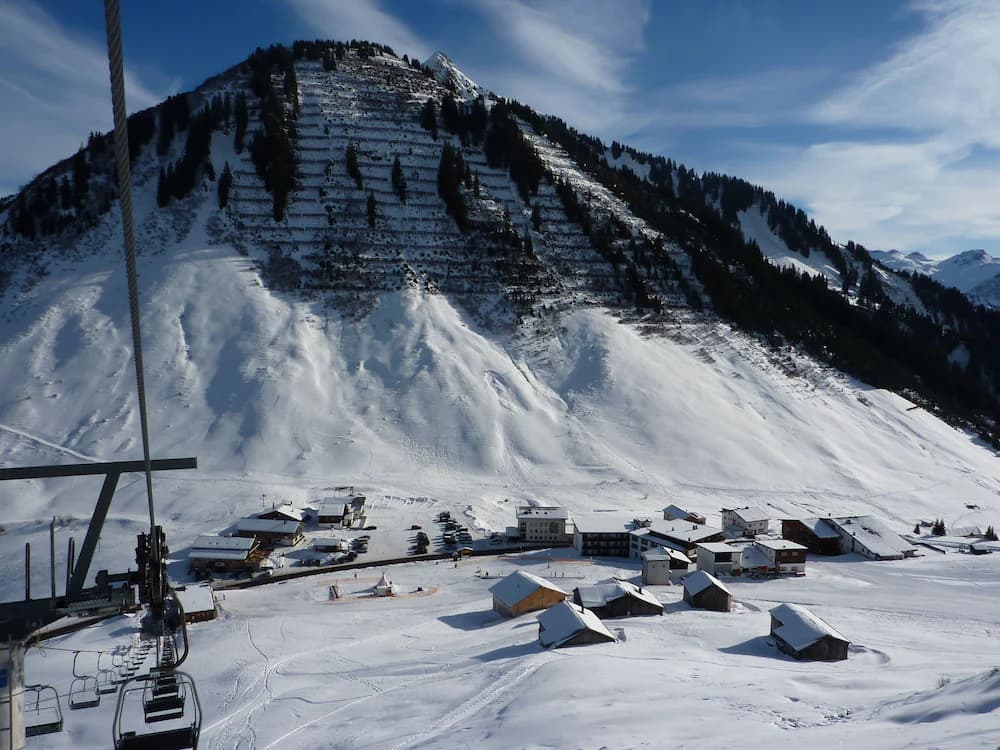 Snow and ski sports