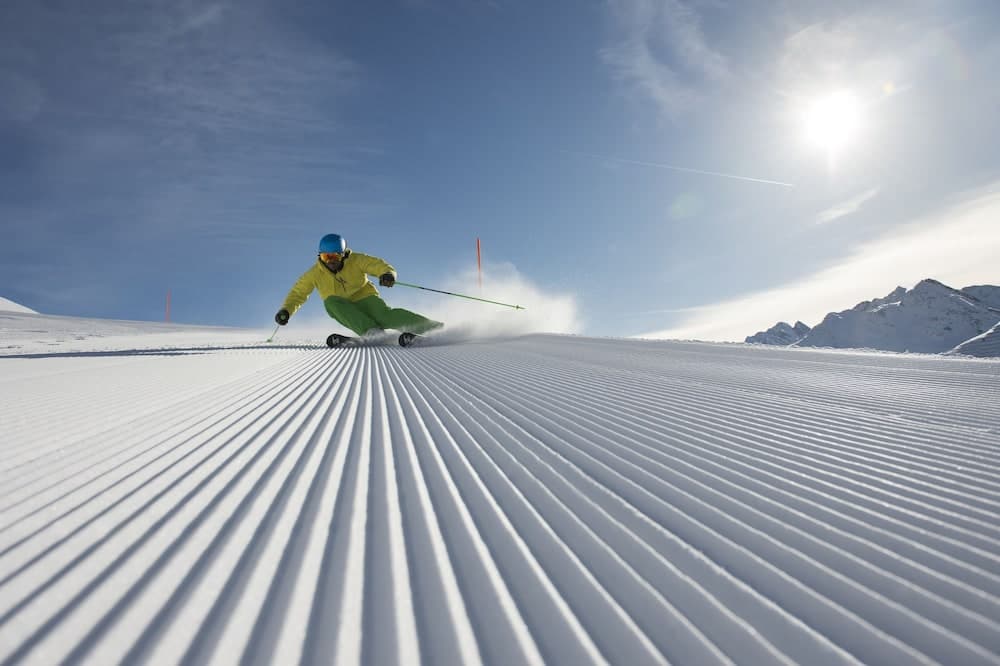 Snow and ski sports
