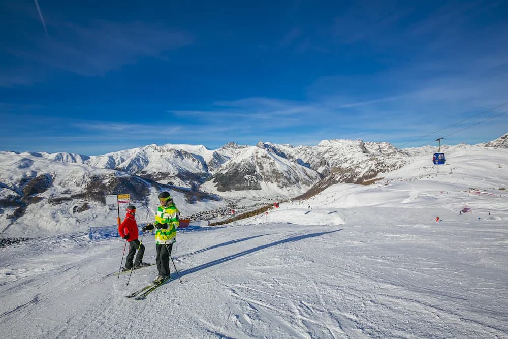 Snow and ski sports