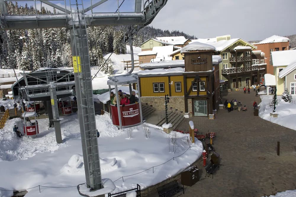 Snow and ski sports