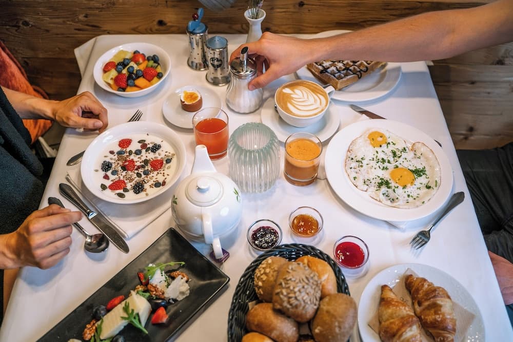 Breakfast buffet