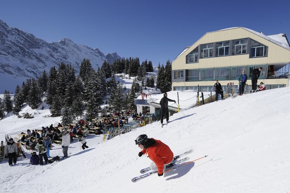 Snow and ski sports