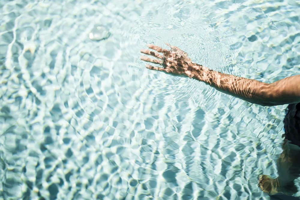 Exercise/lap pool