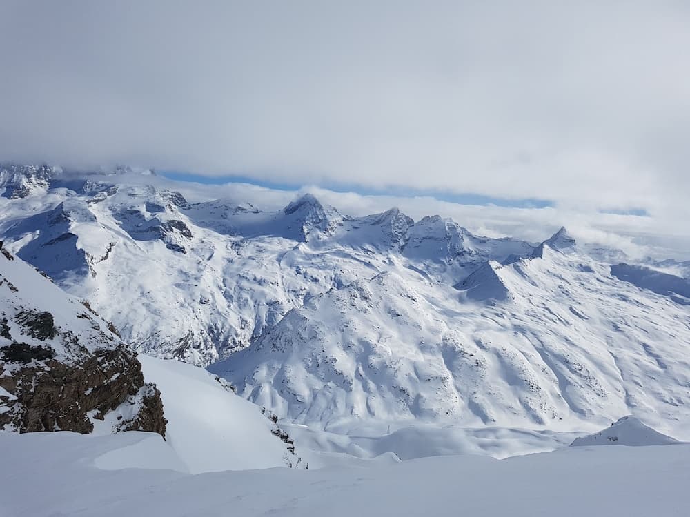 Snow and ski sports