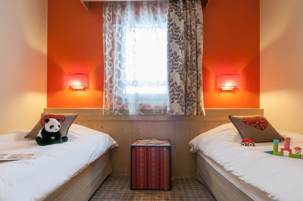 Children's theme room