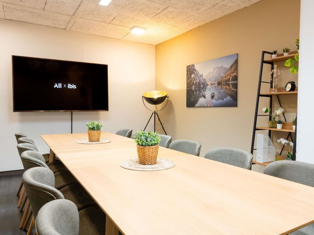 Meeting facility