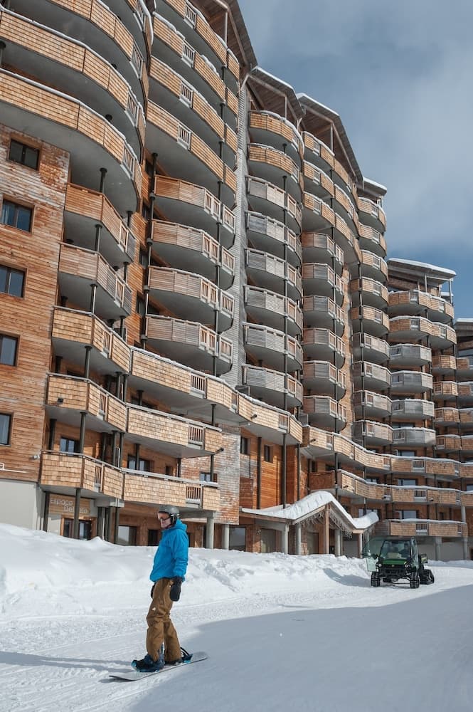 Snow and ski sports