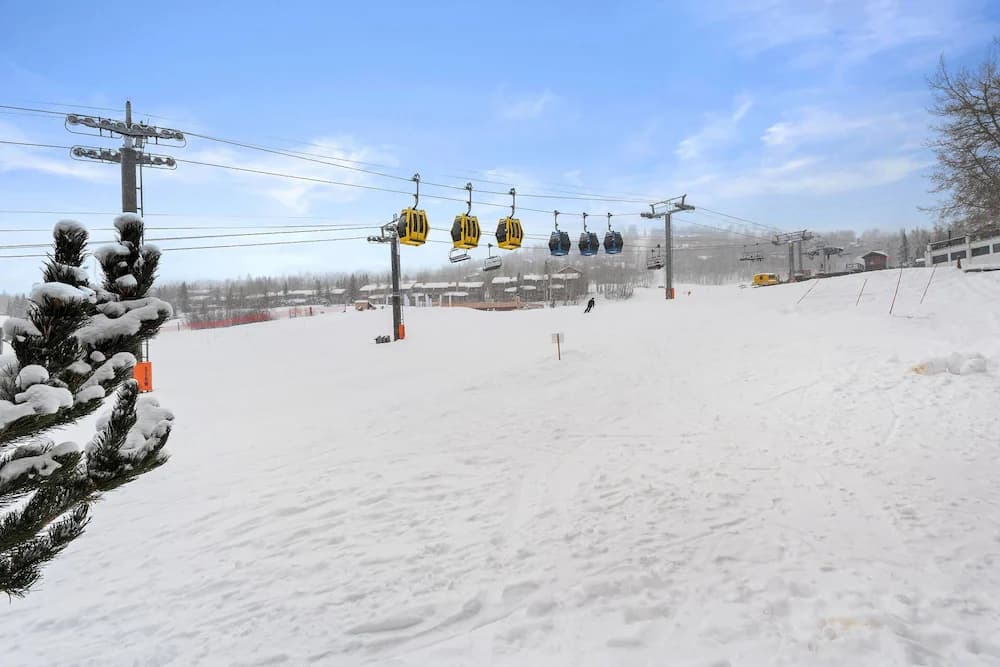Ski hill
