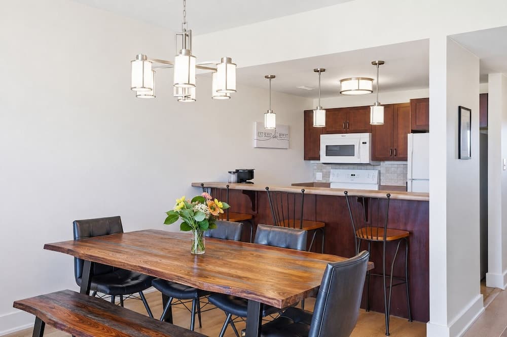 In-room dining